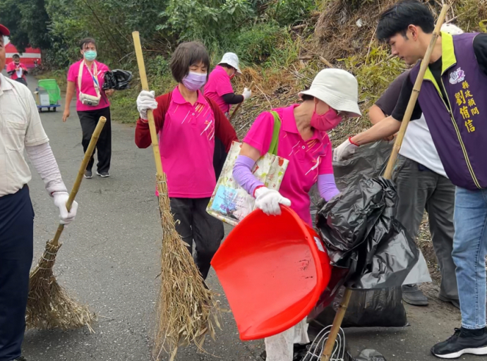 溪洲鄉公所與河川局16日辦理淨堤活動