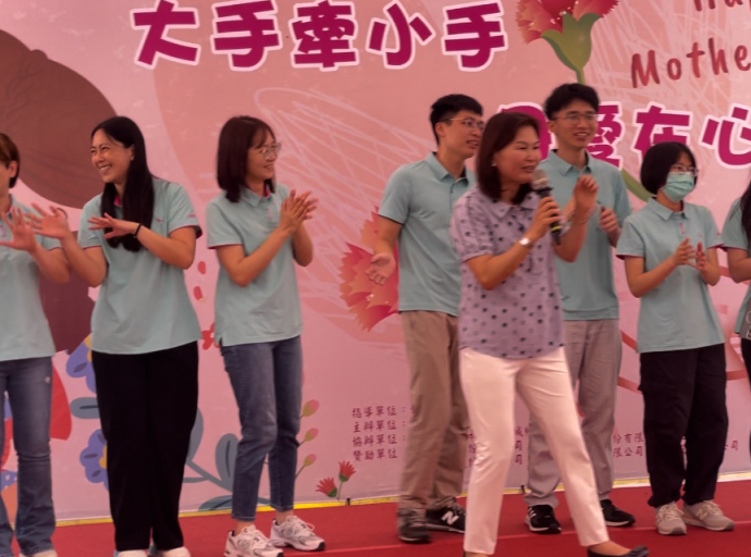 媽媽您辛苦了  大城鄉表揚15村模範母親