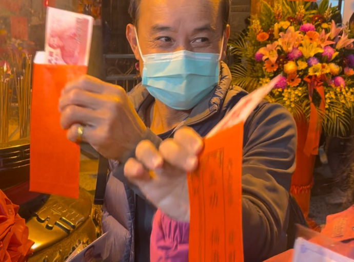 王功福海宮除夕發送媽祖發財金　4300個百元紅包喜迎馬年
